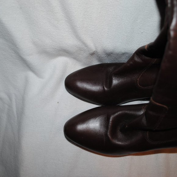 SLIGHTLY USED COACH BROWN LEATHER  BOOTS SZ 10 - Picture 4 of 4
